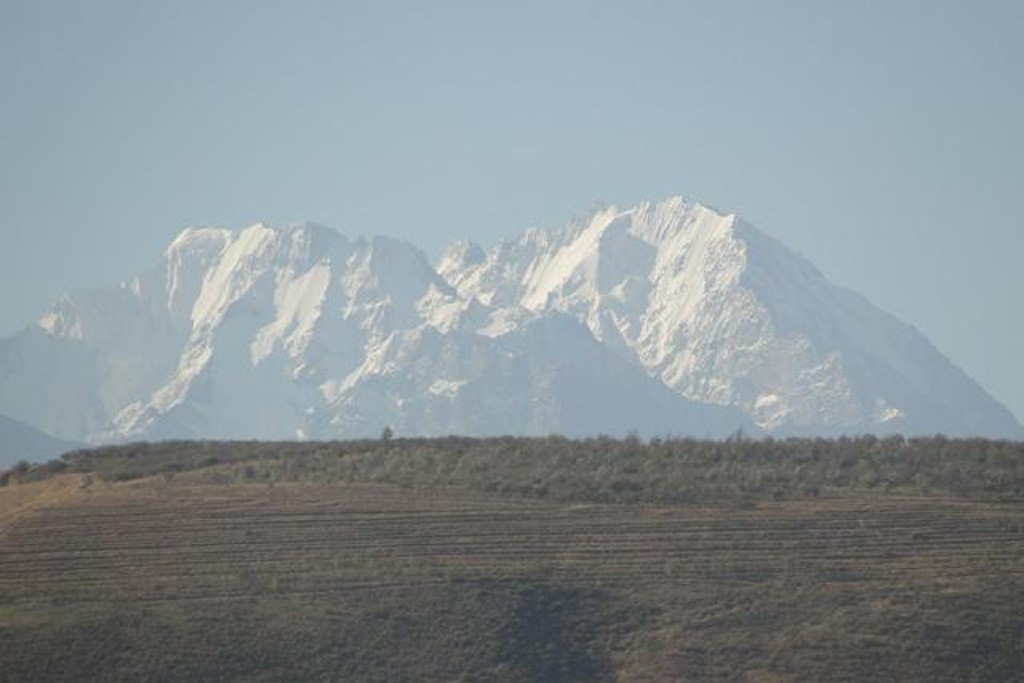 KYRGYZSTAN: view of the imposing Tien Shan mountain range (Photo Credit: Central Intelligence Agency (CIA) - The World Factbook)