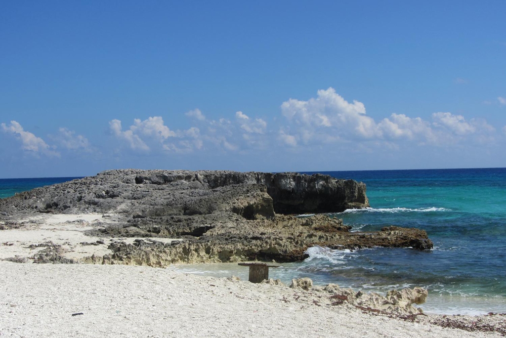 MEXICO: Shoreline along the northern coast of Cozumel Island (Photo Credit: Central Intelligence Agency (CIA) - The World Factbook)